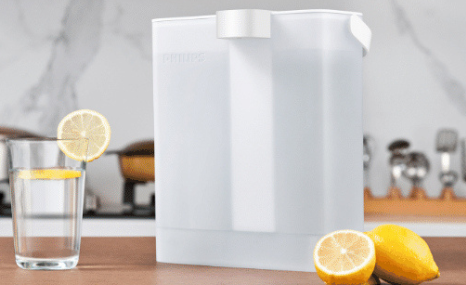 Dzbanek filtrujący z pompą elektryczną Philips AWP2980WH mobile