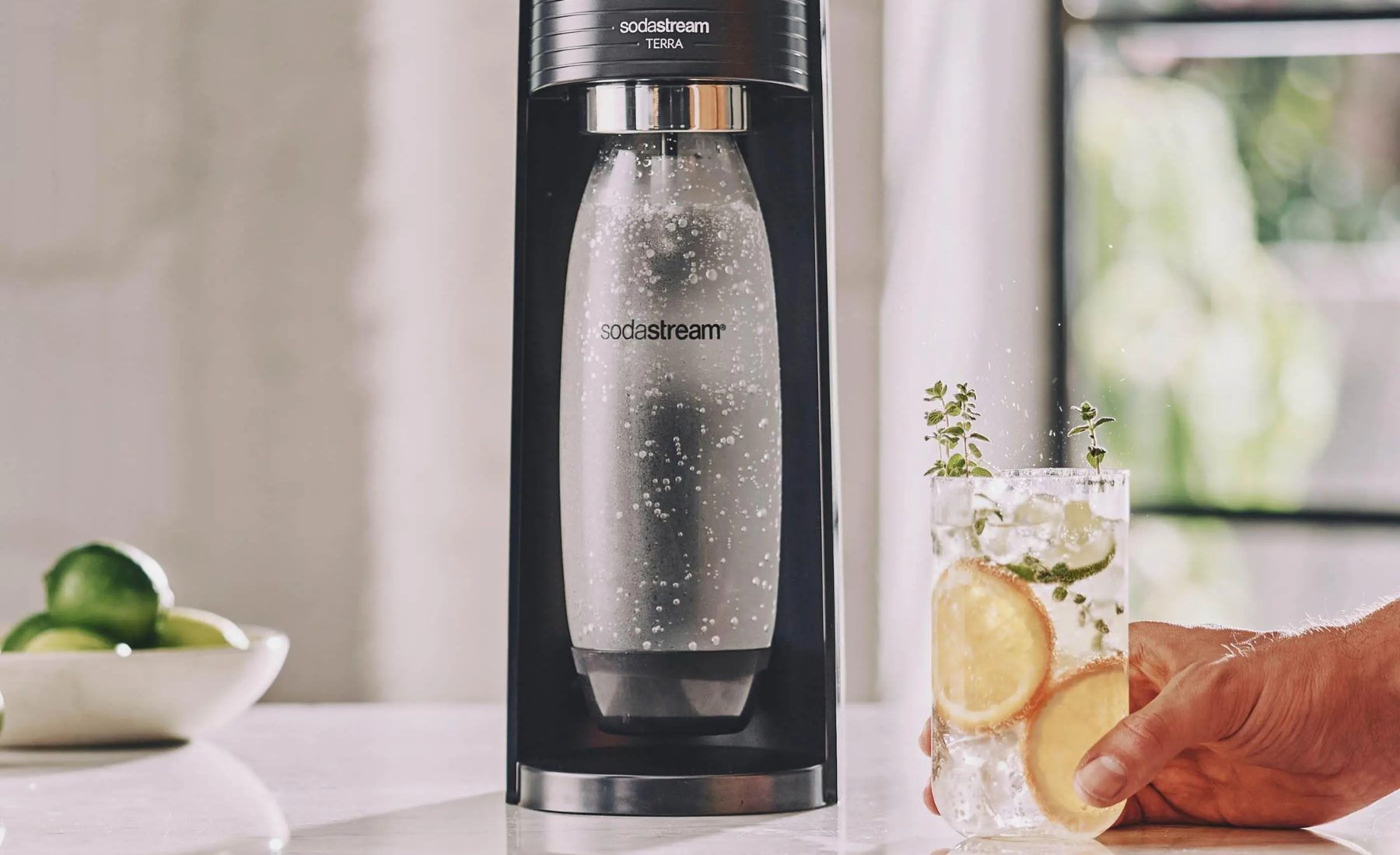 Saturatory wody gazowanej - ekologia i oszczędność mobile